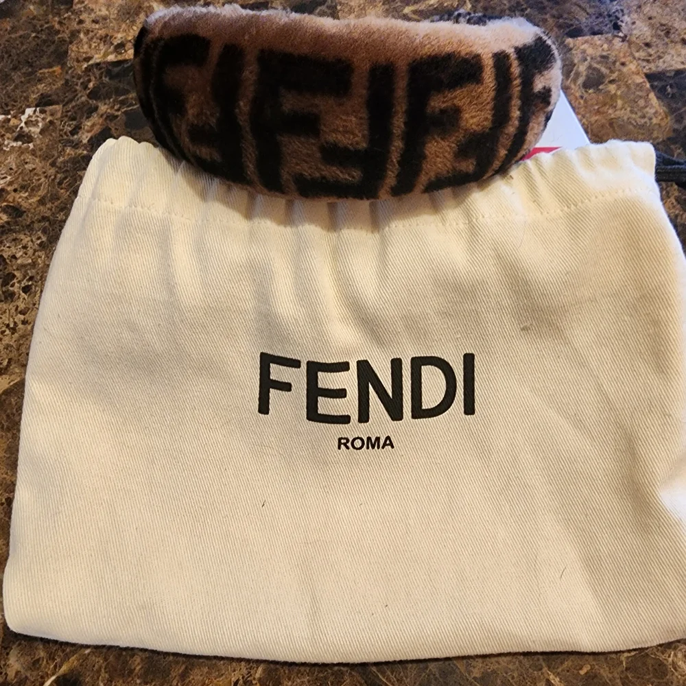 GORGEOUS - Fendi FF, Zucca Shearling, Brown and Black Headband - Picture 1 of 9